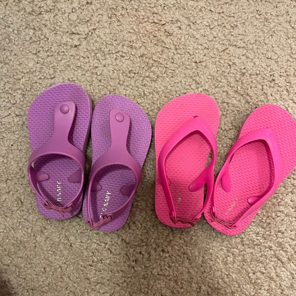 Old Navy Toddler Flip Flop Sandals